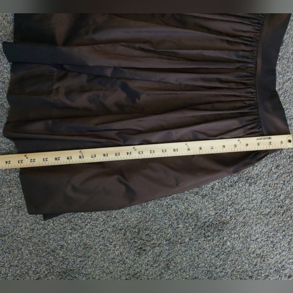 Trina Turk Silk Blend Chocolate Brown Satin Knee Length Skirt Sz 6 - Picture 10 of 10